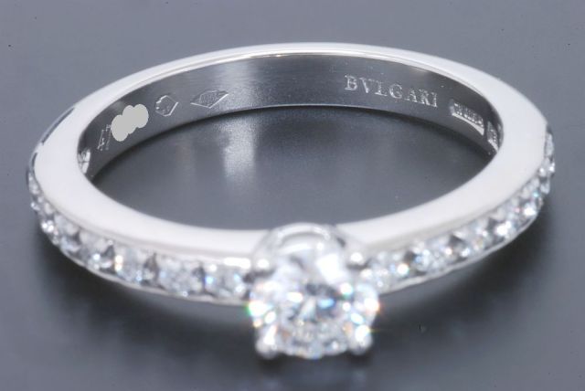 【本物保証】 箱付 超美品 ブルガリ BVLGARI グリフソリテール マリッジリング 婚約指輪 リング Pt950 ダイヤモンド 8.5号