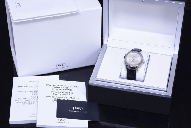 駅南やまご質店オンラインショップ / IWC シャフハウゼン IW357001 インヂュニア オートマティック メンズ SS/黒レザー オートマ  35111 シルバー文字盤【正規品】