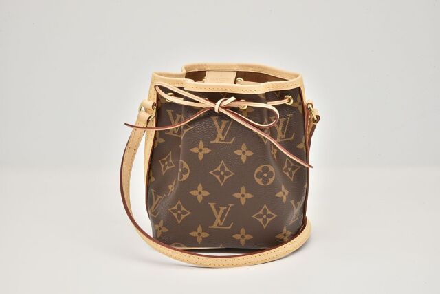 LOUIS VUITTON ナノノエ ショルダーバッグ モノグラム M41346