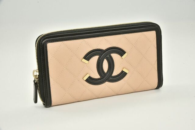 CHANEL 長財布　CCフィグリー