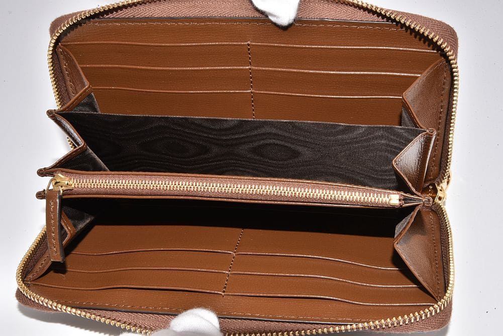 【極美品】グッチ GGスプリーム ホースビット 長財布 621889 GUCCI グッチ 長財布 621889 92TCG 8563 GGスプリーム ホース
