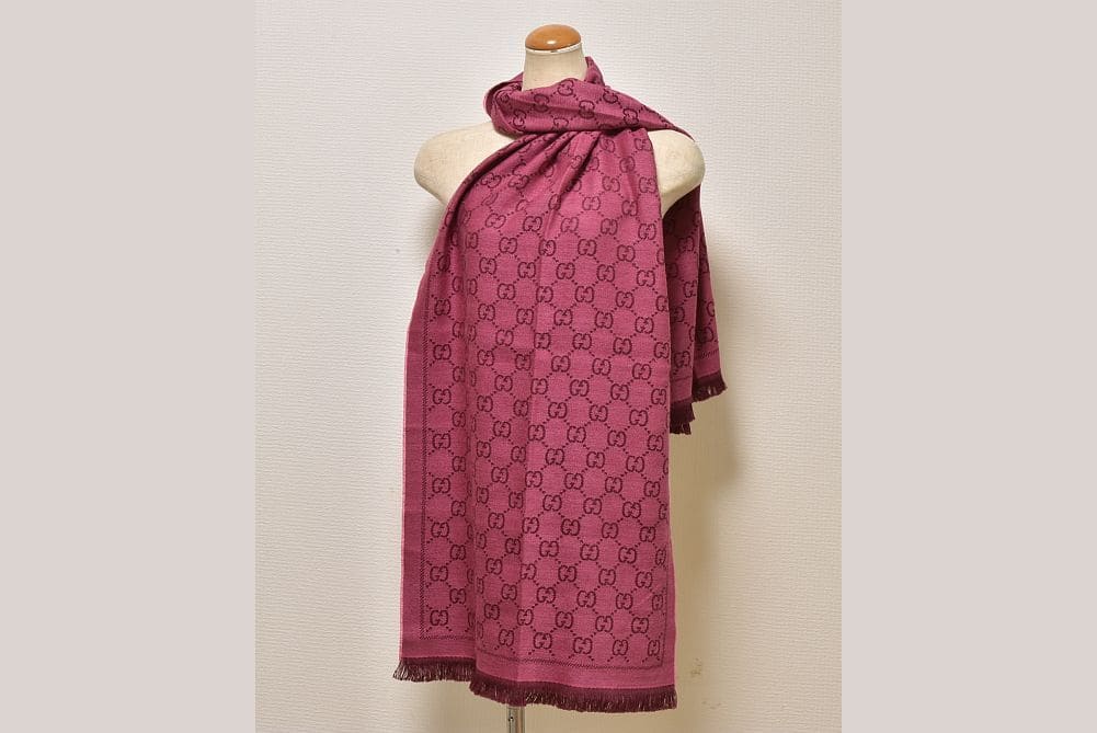 グッチ　マフラー　ローズピンク　スカーフ 駅南やまご質店オンラインショップ / グッチ GGウール スカーフ